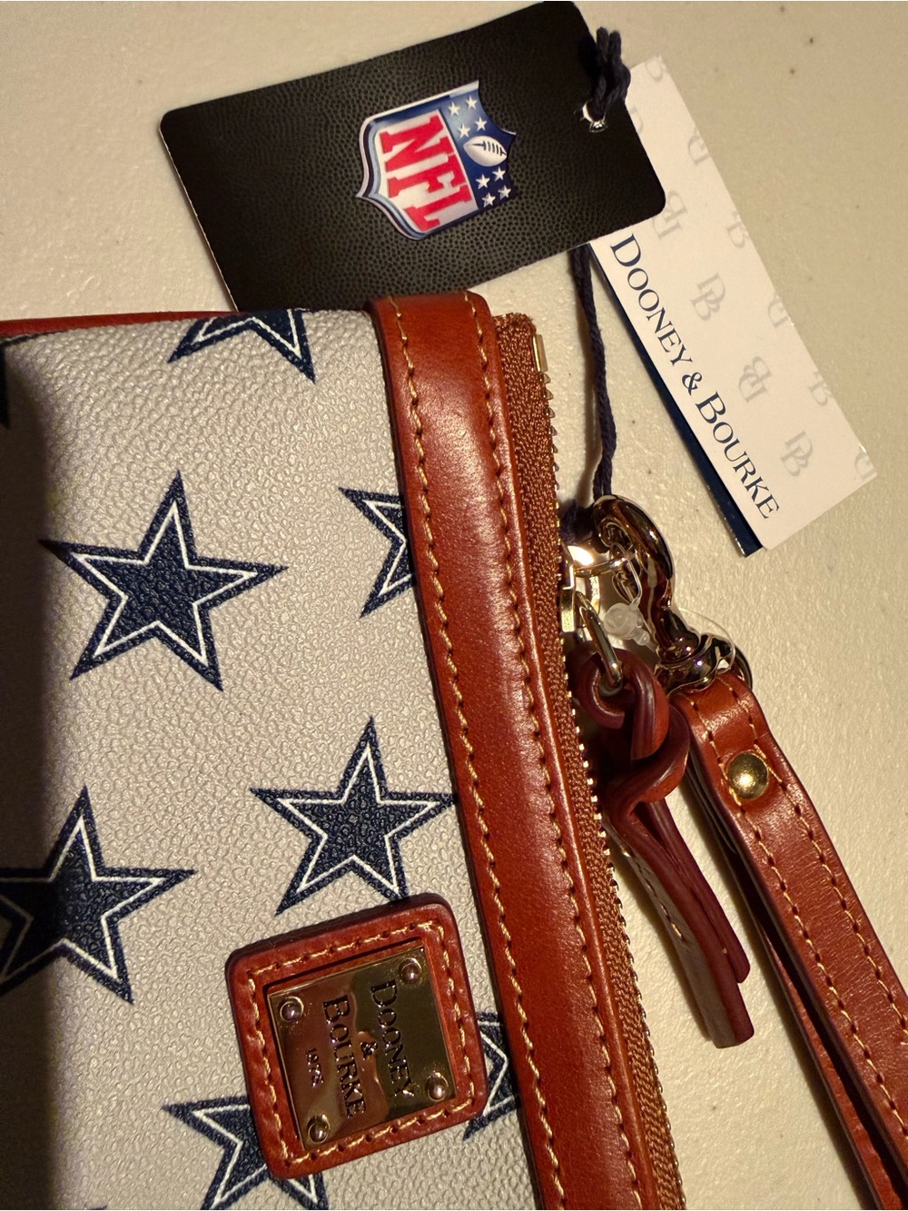 Dooney & Bourke Dallas Cowboy’s Wristlet (8”x4.5”) - Picture 7 of 10